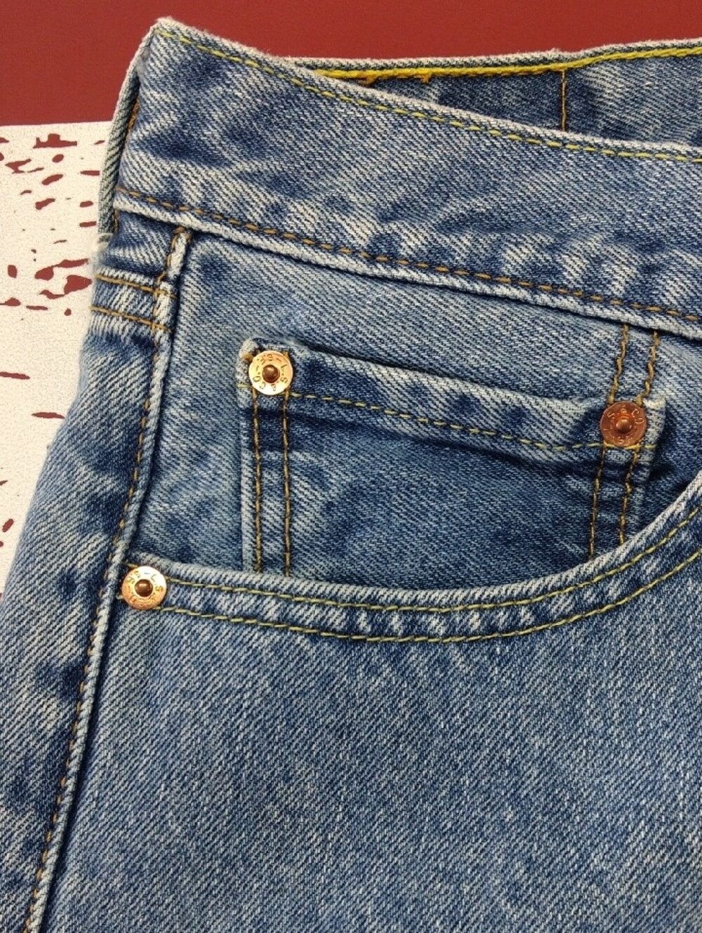 Levi's 505 Men's Light Blue Straight-Leg Denim Jeans - Picture 15 of 15